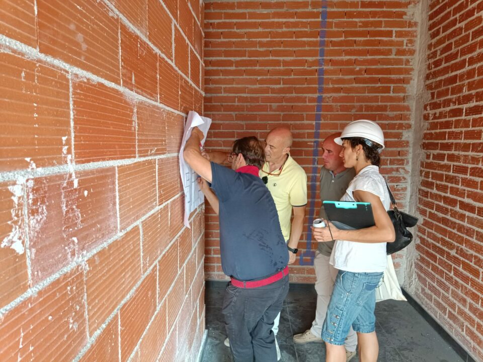 El concejal de Seguridad en las obras de finalización del centro de emergencisas